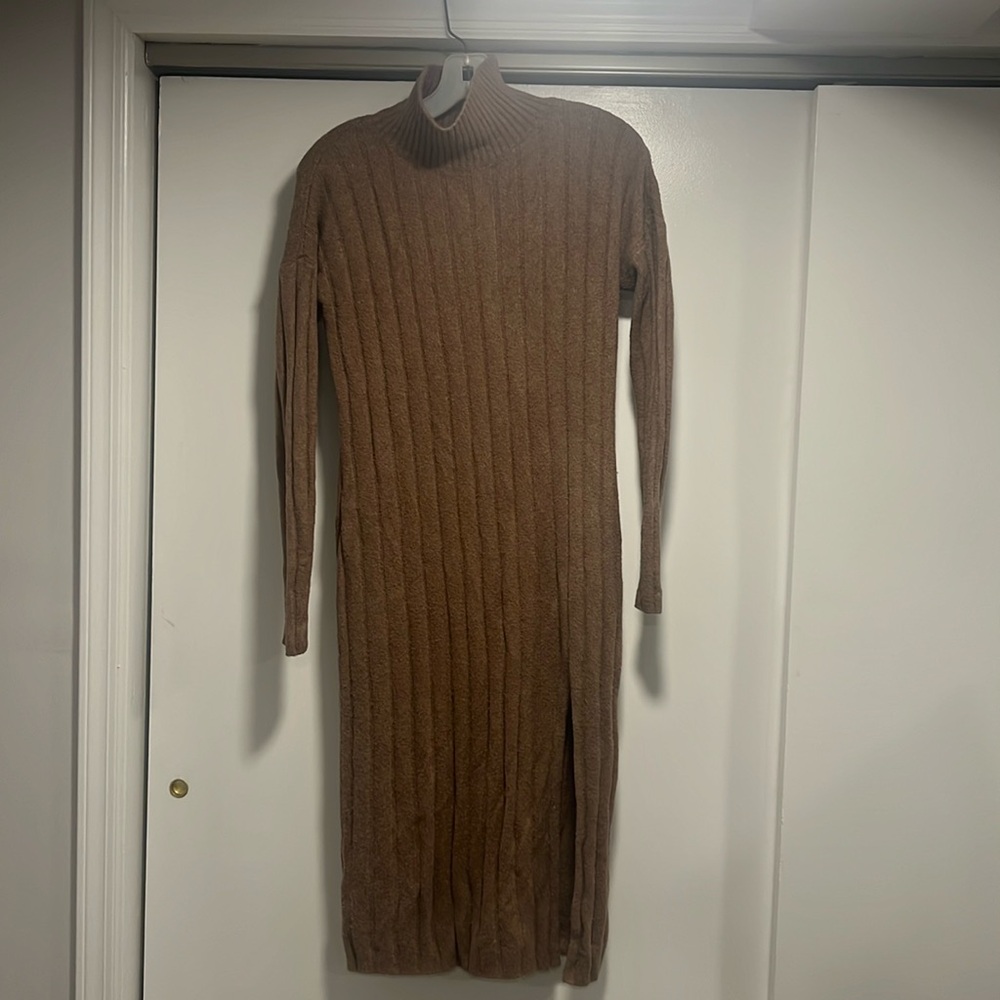 Abercrombie &Fitch long sleeve sweater dress